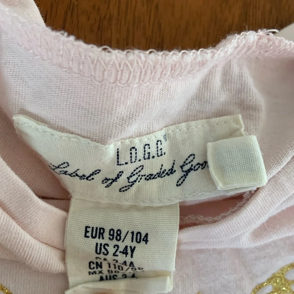 🍓3/$10 Light Pink Long Sleeve Tee with Butterfly Design size 2-4Y - Picture 4 of 6